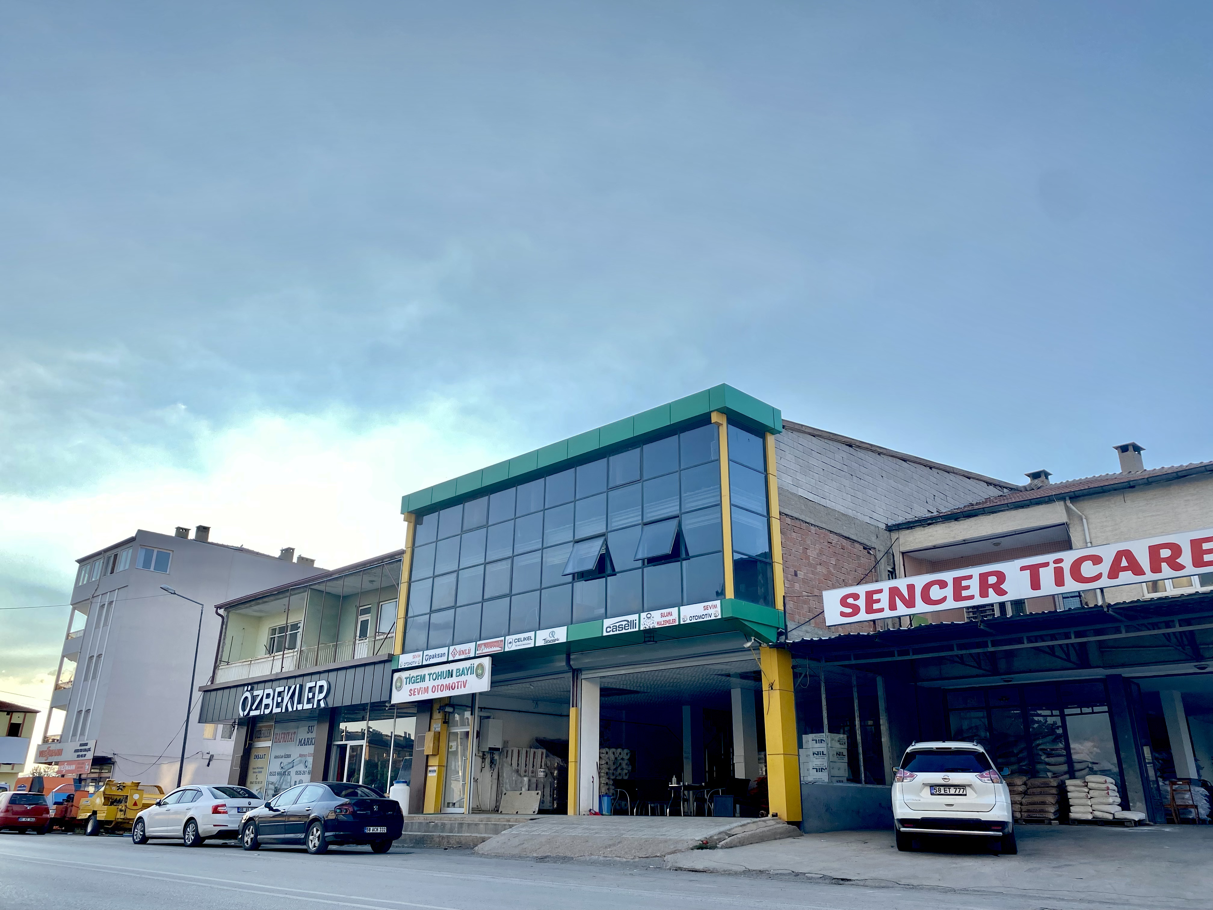 store-img