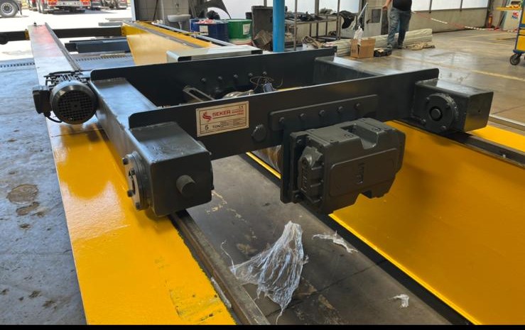 Şeker Makina Vinç Slider