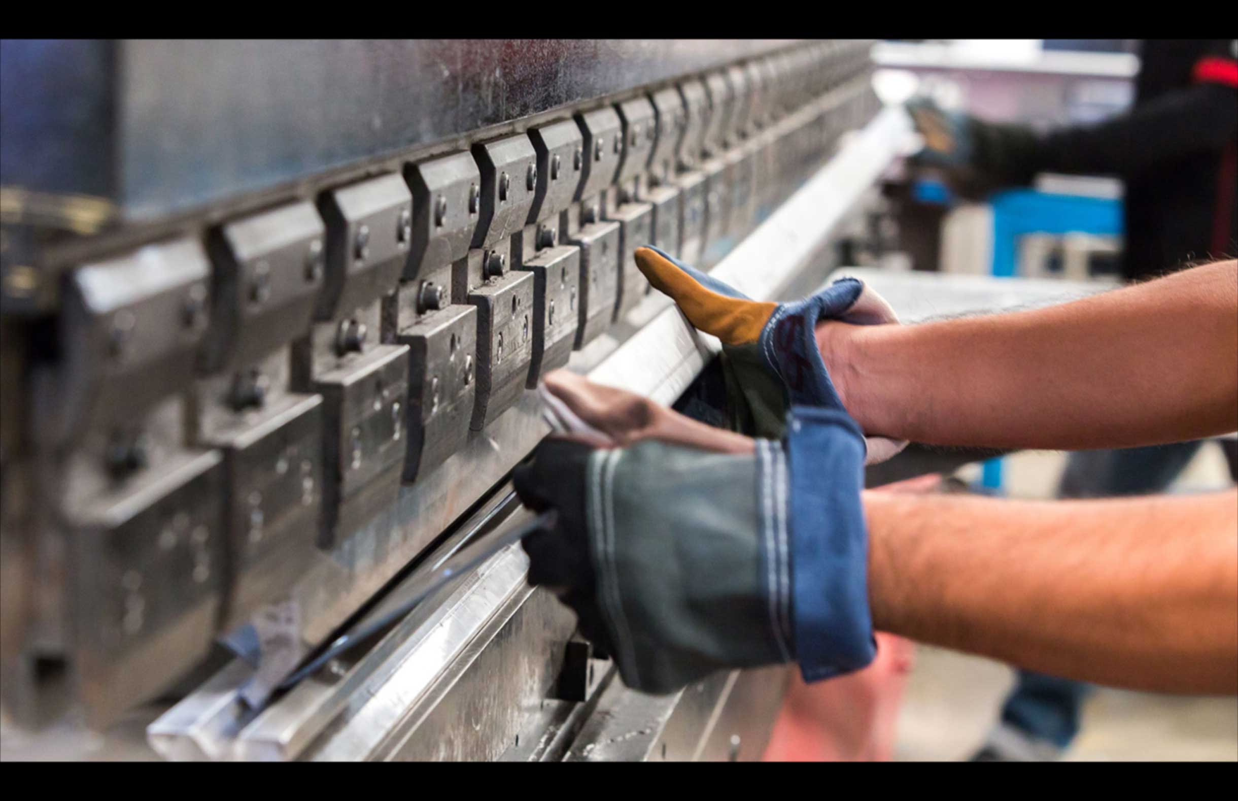 Pilot Lazer Metal İşleme Makineleri Slider